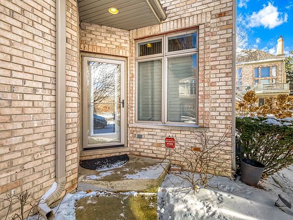 4th image of 1562 S Paul Le Comte Ct