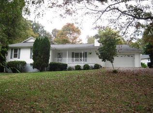 4615 Countryside Dr, Flowery Branch, GA 30542