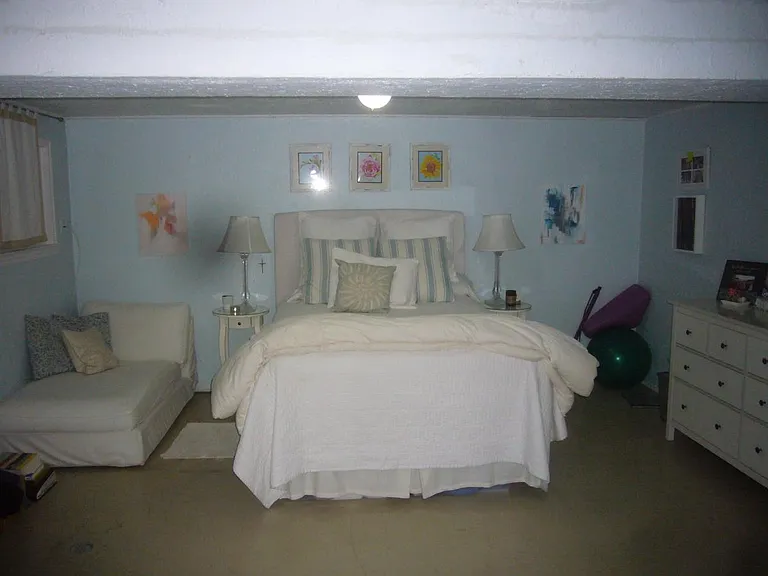 3910 Benton St NW — Photo 10