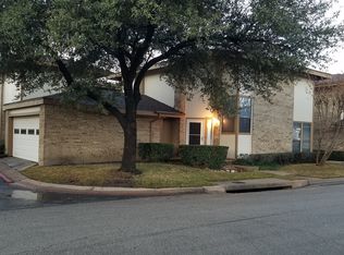 70 Morrow Dr, Bedford, TX 76021