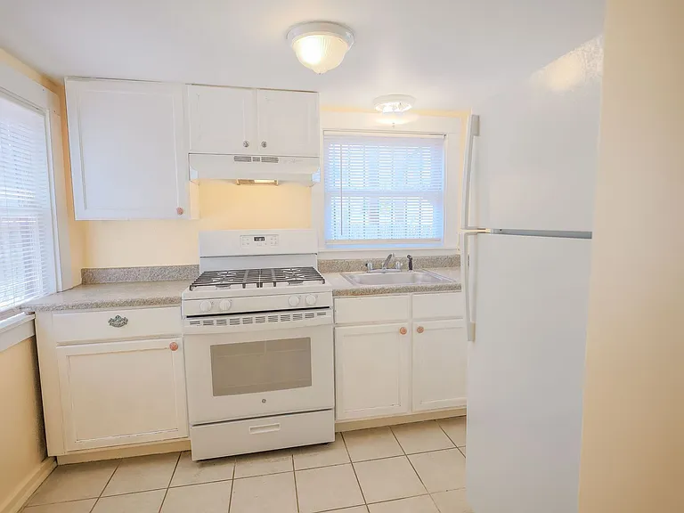 317 N Santa Rita Ave — Photo 9