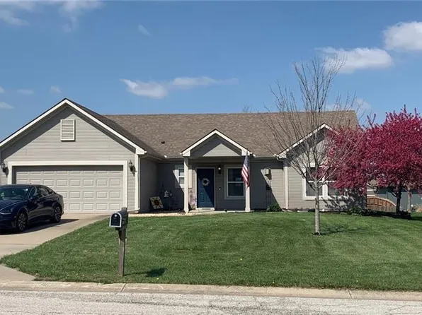 16914 Meadow Creek Cir, Belton, MO 64012