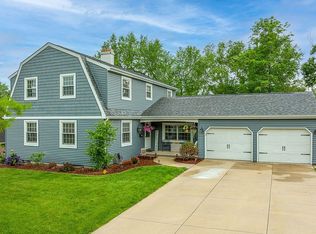 3117 Alleghany Dr NE, Cedar Rapids, IA 52402
