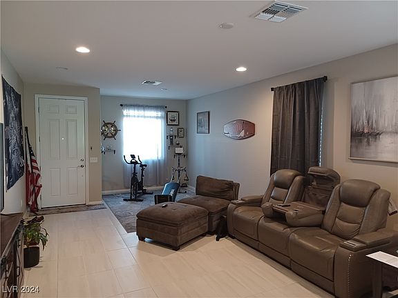 2nd image of 201 Pivot Ave