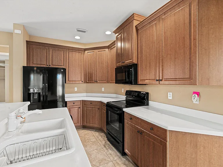 4331 Turnberry Cir — Photo 12