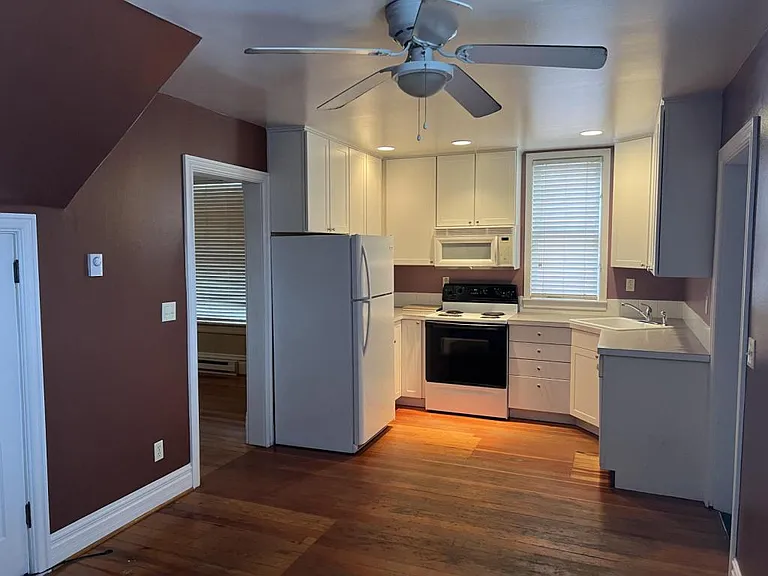 1005 W Augusta Ave — Photo 10