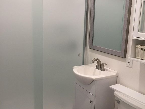 5th image of 146 Academy Ln