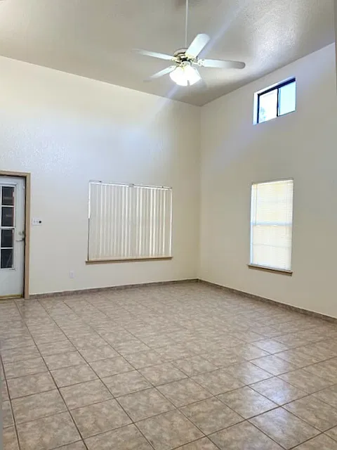 2 bed, 1013 sqft, $1,395 — Photo 4
