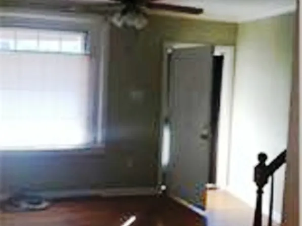 1040 S Paxon St, Philadelphia, PA 19143