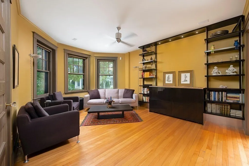 2 bed, 1040 sqft, $3,650 — Photo 4