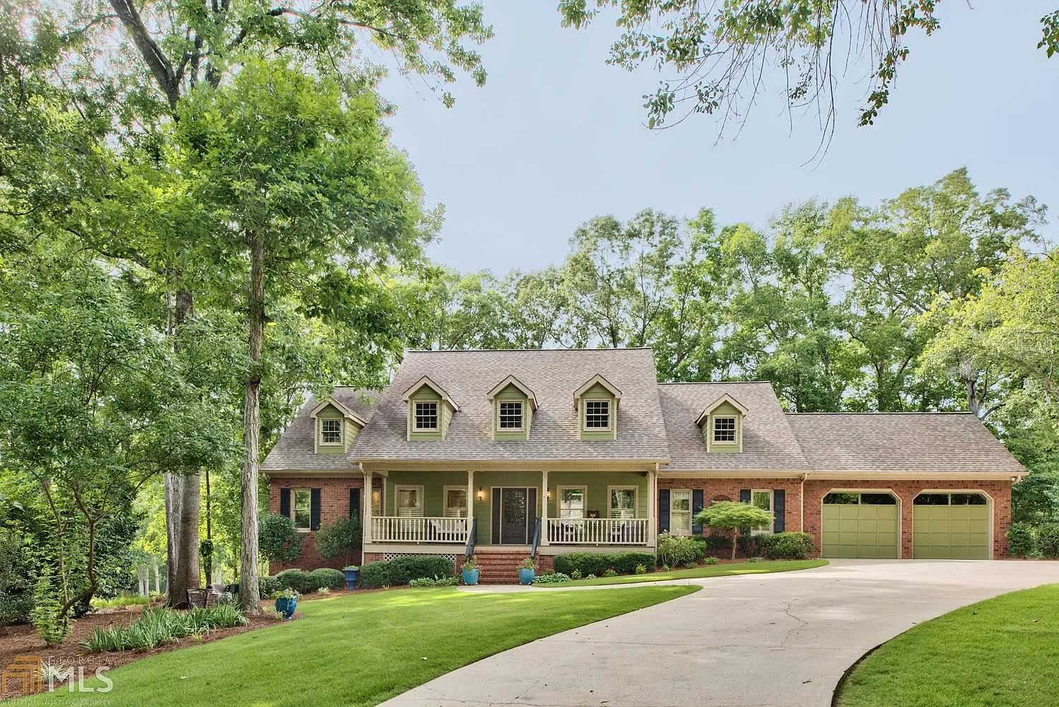 1051 Scull Shoals Dr photo 1