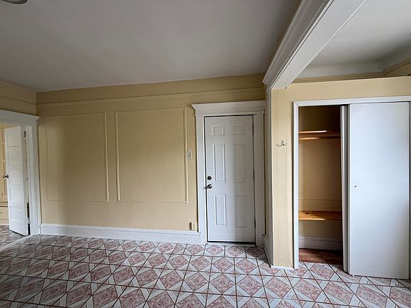 3rd image of 80 McAdoo Ave