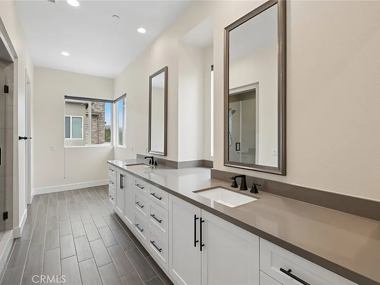 243 Cultivate — Photo 14