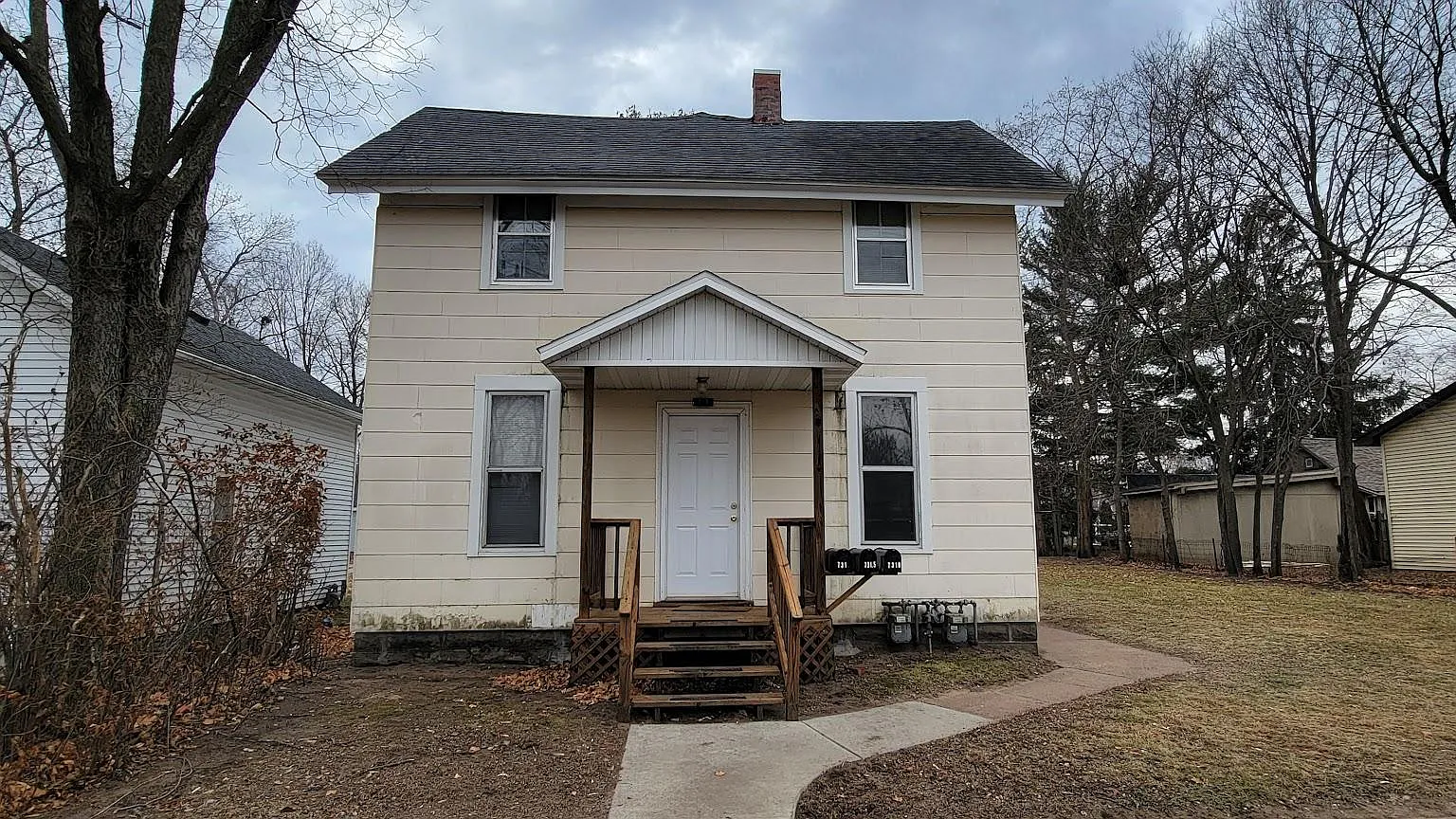2 bed, 1.5 bath, 600 sqft, $800 — Photo 1