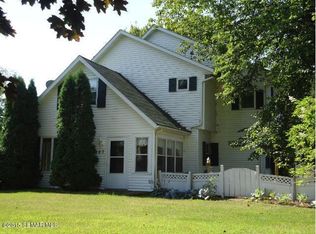 107 3rd St, Pepin, WI 54759