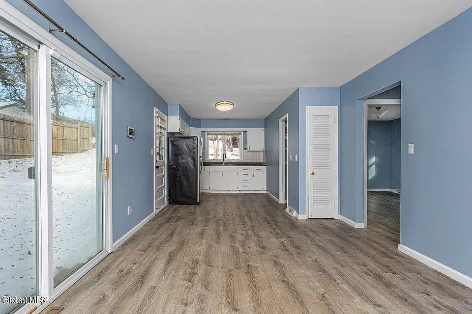 2 bed, 900 sqft, $1,700 — Photo 3