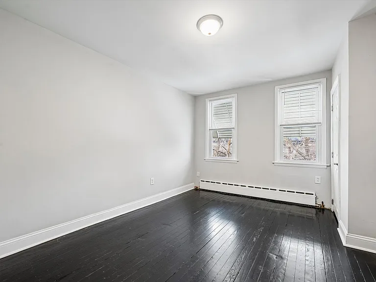 2510 E Somerset St — Photo 6