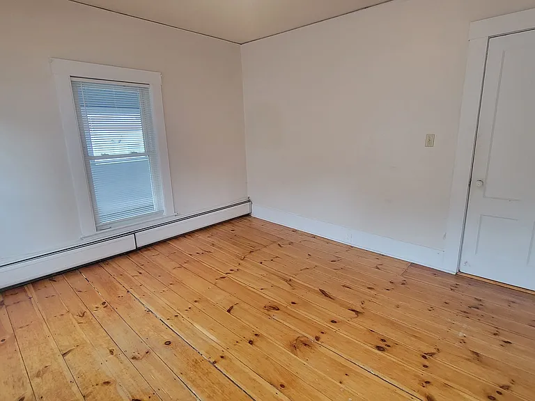 25 Pine St #A — Photo 7
