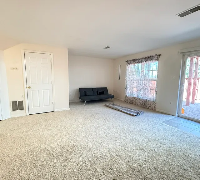Willow Stream Ln — Photo 15