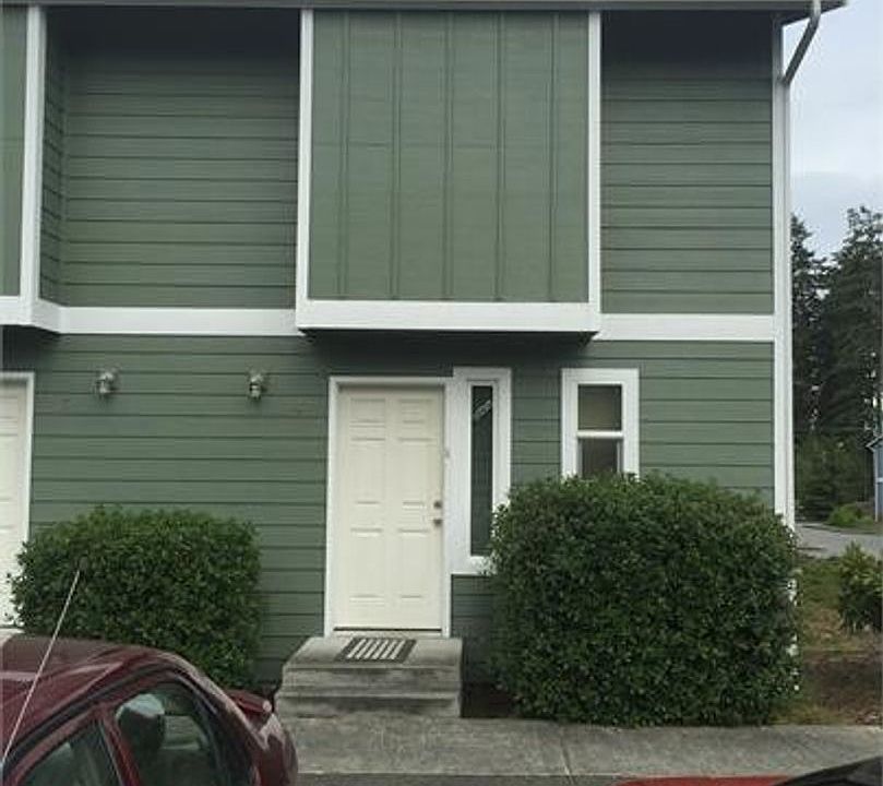 1st image of 1225 N Oak Harbor St #M