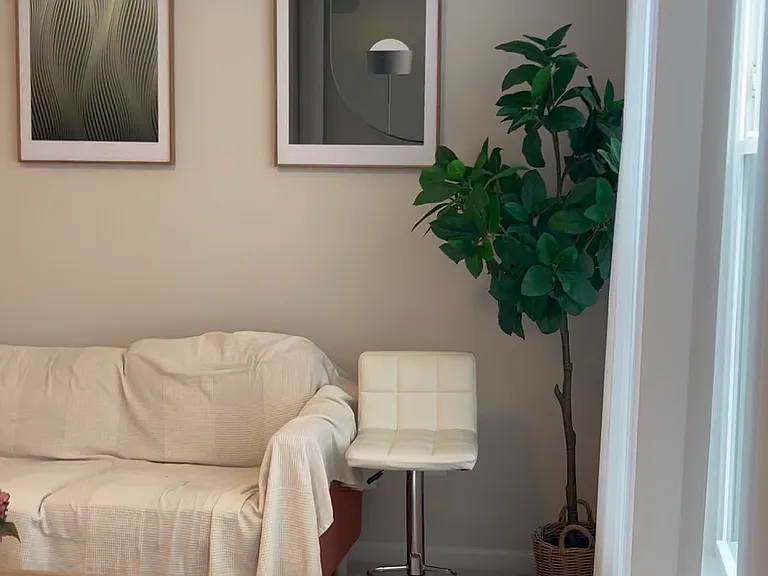 3405 Carnaby St — Photo 3
