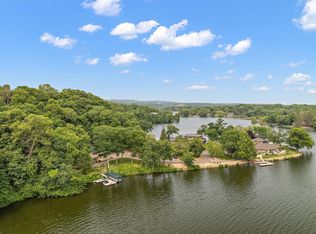 727 Proehls Trl, Hudson, WI 54016