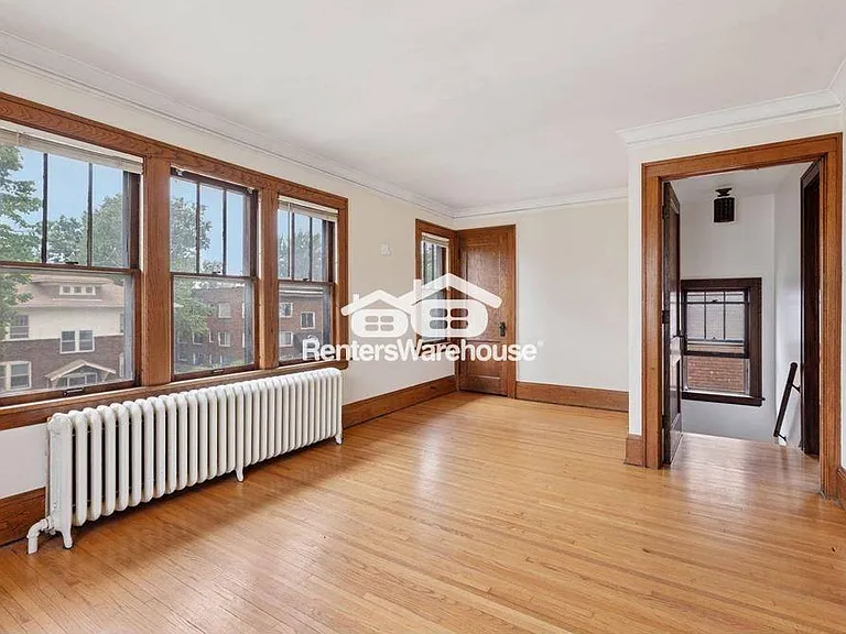 1601 Charles Ave — Photo 5