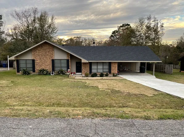 232 Choctaw Dr, Pineville, LA 71360