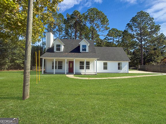 3rd image of 648 Honey Ridge Ln