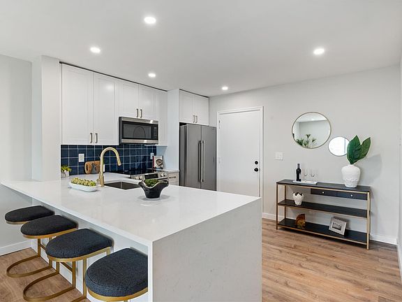 2nd image of 4750 NW 22nd Court #404