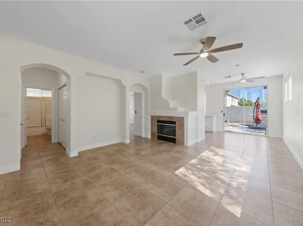 10600 Lace Vine Arbor Ave, Las Vegas, NV 89144