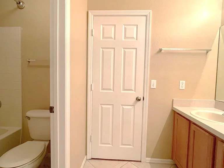 831 Horseshoe Falls Dr — Photo 16