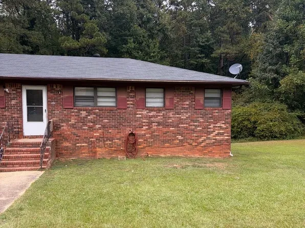 27 Fox Hall Dr Unit B, Douglasville, GA 30135