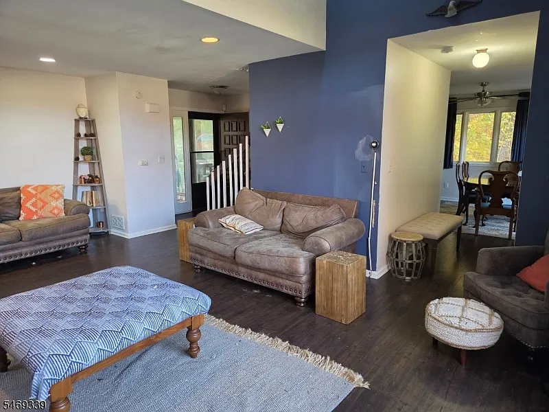 4 bed, 3.5 bath, $3,000 — Photo 3
