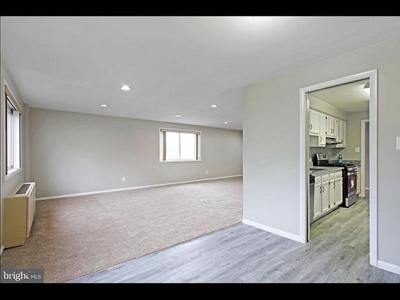 4th image of 750 S Dickerson St APT 408