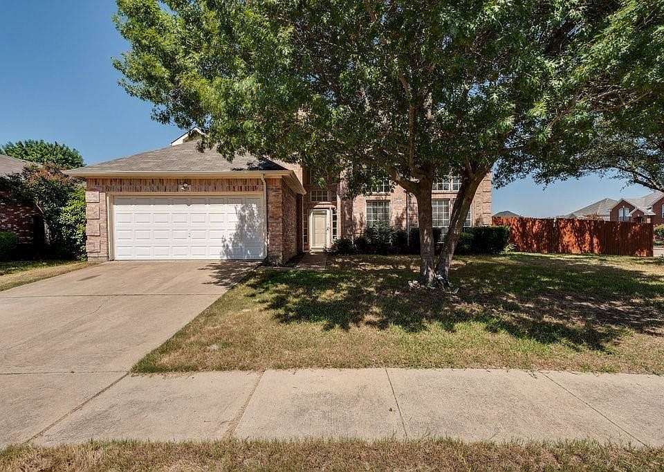 1st image of 4931 Water Oak Dr