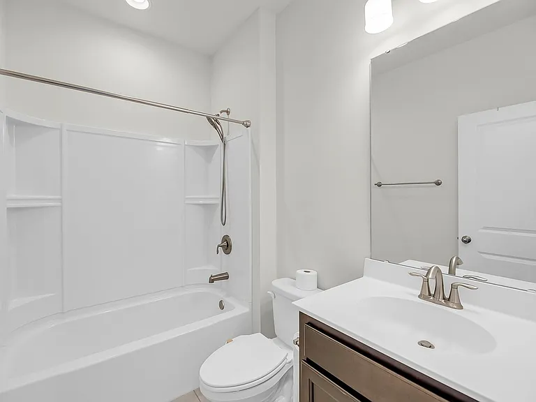 544 McLernon Trce — Photo 25