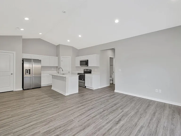 13432 W Haskell Ct — Photo 4