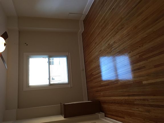 2nd image of 1130 Parker St APT 112