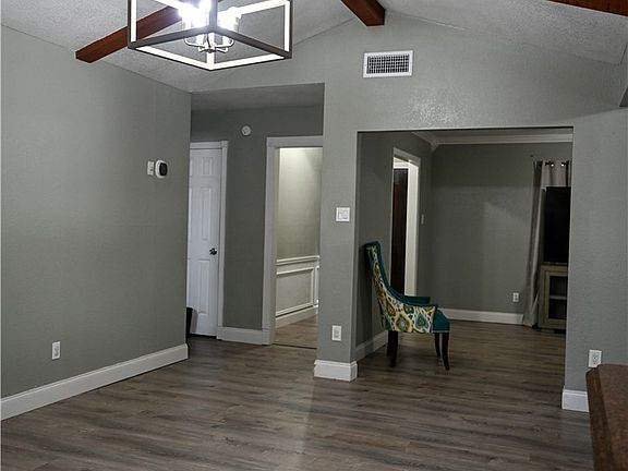 4th image of 4702 Cobblestone Ln