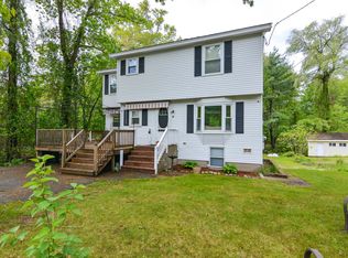 4 Hilda Ave, Derry, NH 03038