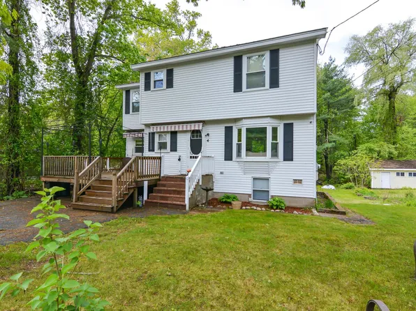 4 Hilda Avenue, Derry, NH 03038