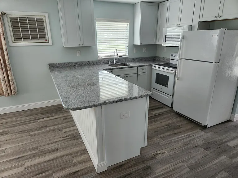 1501 Pine St — Photo 3