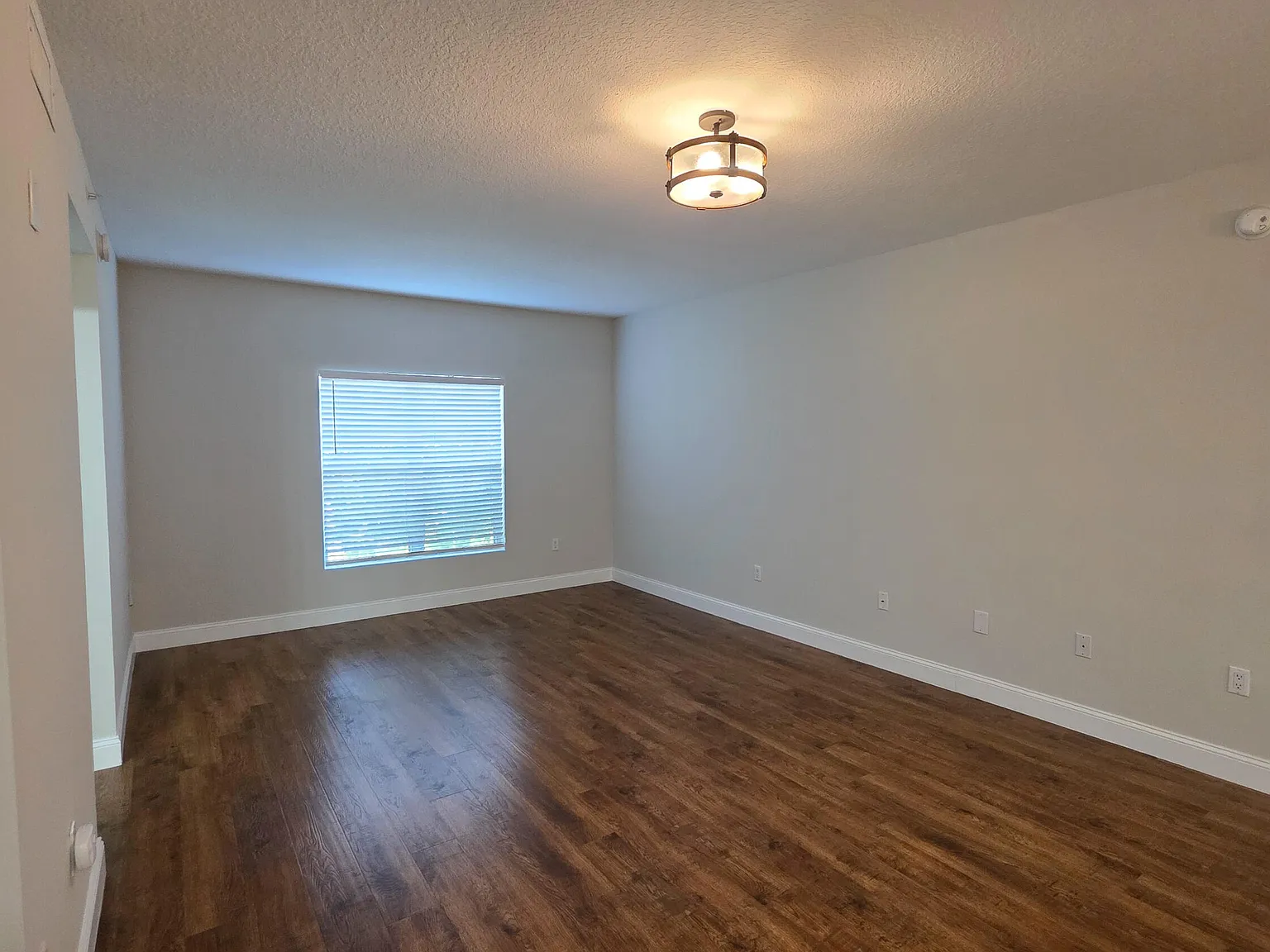 2 bed, 2.0 bath, 994 sqft, $1,850 — Photo 3