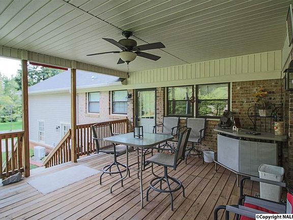 5th image of 128 Southview Dr NW