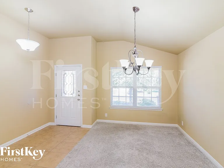 5622 Wayne Path — Photo 5
