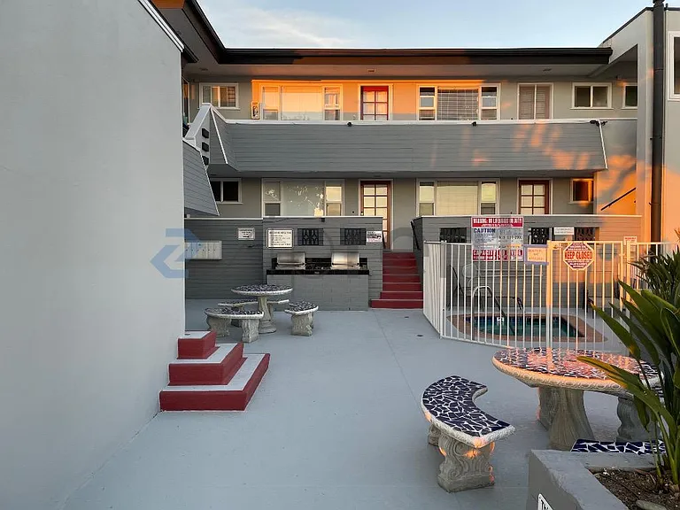 2613 Mission Blvd #2 — Photo 25