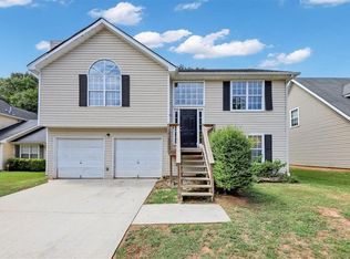 3015 Stonebridge Creek Dr, Lithonia, GA 30058