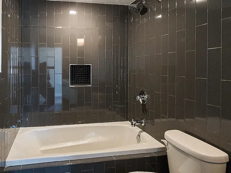 512 E Girard Ave #405 — Photo 18
