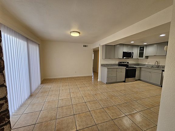 2nd image of 7466 Della Cir